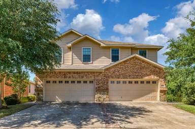 Main picture of 339 Orbit Dr