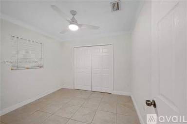 Main picture of 9312 SW 40th Ter