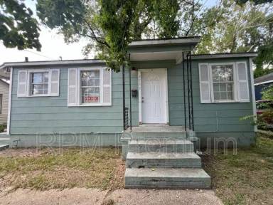Main picture of 3757 Mission Dr