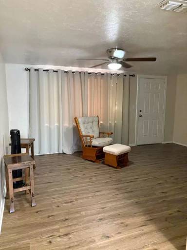 Main picture of 7534 Venice Dr