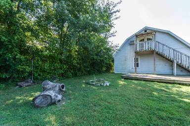 Main picture of 113 E 15th St