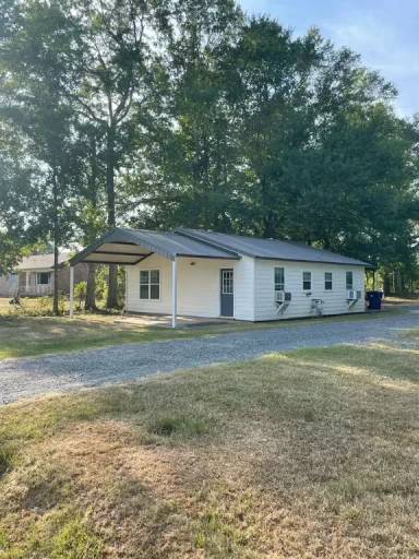 Main picture of 904 Hickory St