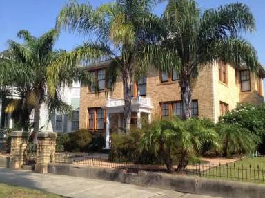 Main picture of 1818 Church St