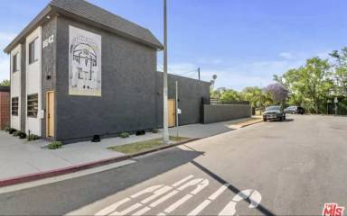 Main picture of 8625 Melvil St