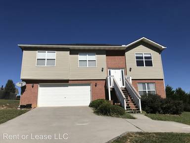 Main picture of 520 N Pitner Rd