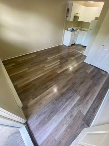 Main picture of 434 Russell Rd