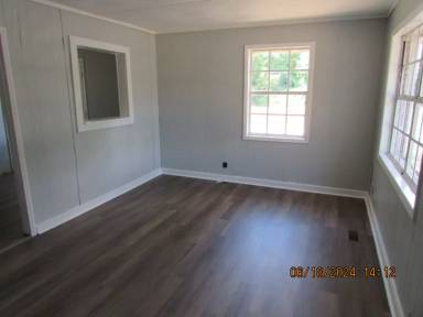 Main picture of 2180 Avenue A