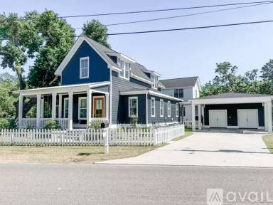 Main picture of 764 E Second St