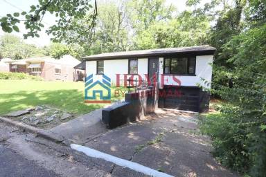Main picture of 1150 E Olmstead Ave