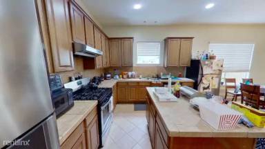 Main picture of 5403 Evans Ave