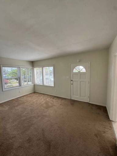 Main picture of 4542 N Lakewood Blvd