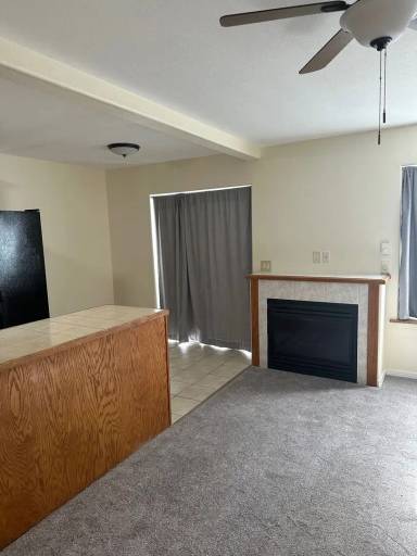 Main picture of 560 7th Ave