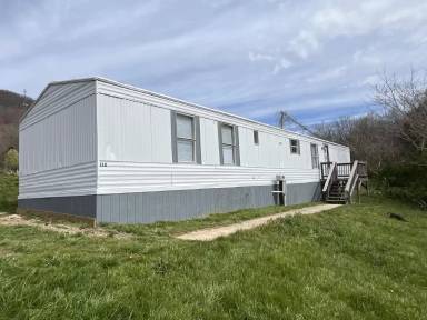 Main picture of 130 Pat Place Ln