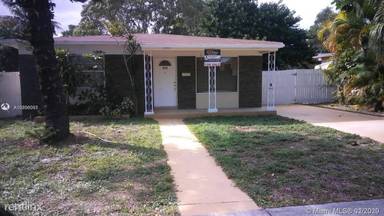 Main picture of 108 SW 7th Ave