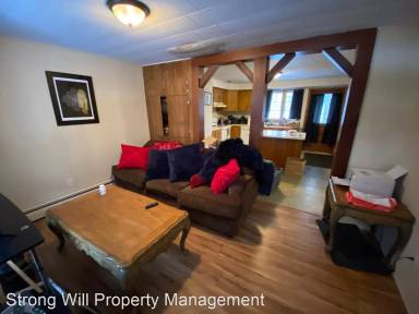 Main picture of 203 Maple St