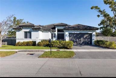Main picture of 9341 SW 174th St