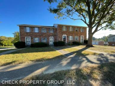 Main picture of 410 Freedom Dr