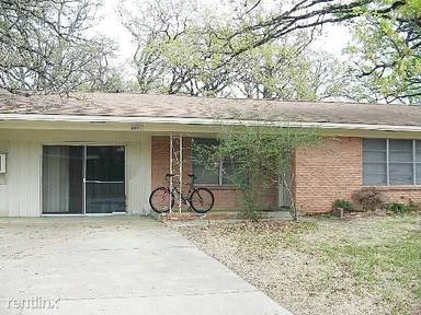 Main picture of 4001 Oaklawn St
