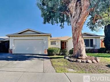 Main picture of 7 Orinda Ln