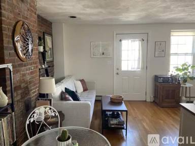 Main picture of 6A Salem Street Ave