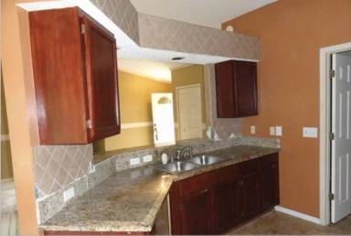 Main picture of 8139 Justin Rd N