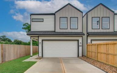 Main picture of 1063 South Lane - 1