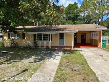 Main picture of 2426 Hope Ave