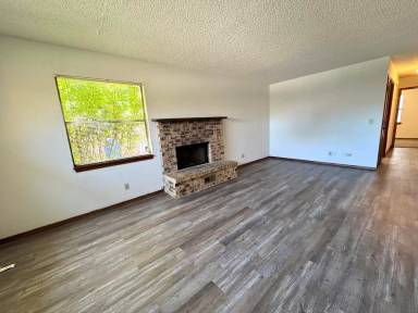 Main picture of 120 E Canton St