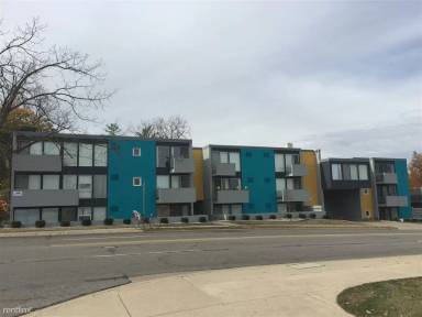 Main picture of Sans Souci-1036 S Main Street