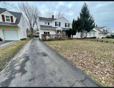Main picture of 19909 Shakerwood Rd
