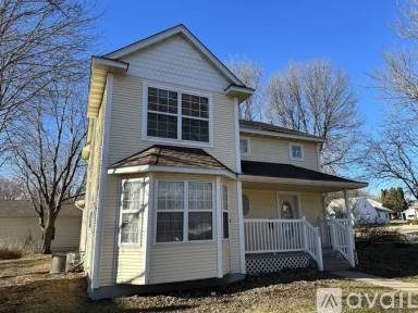 Main picture of 222 N Washington Ave
