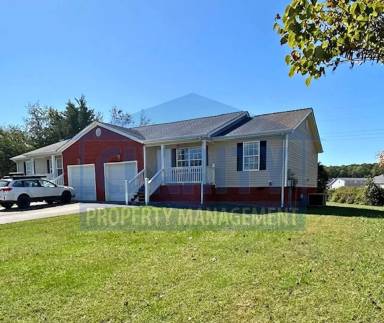 Main picture of 132 Ashley Ct NE