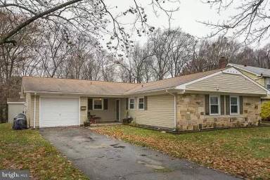 Main picture of 12843 Holiday Ln