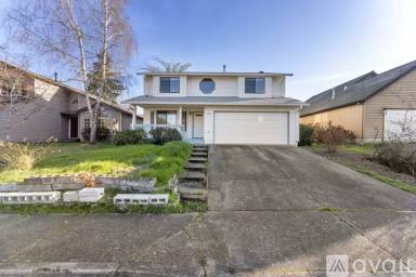Main picture of 7050 SW 174th Ave