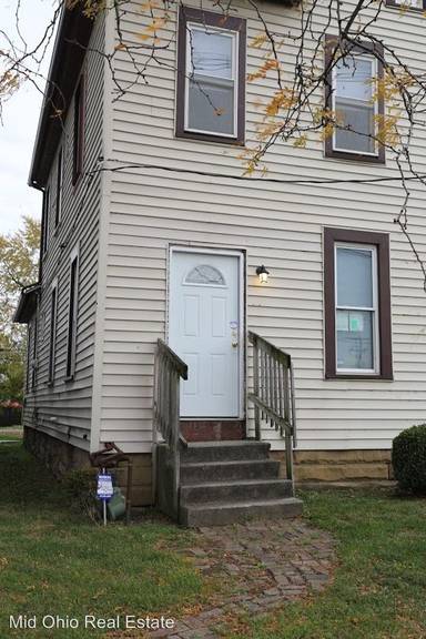 Main picture of 1640 S High St