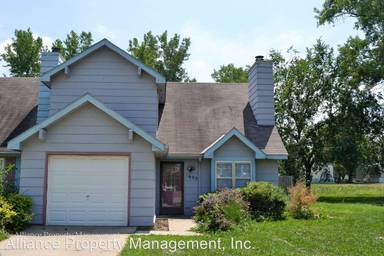 Main picture of 1609 Green Valley Cir