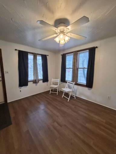 Main picture of 527 N Franklin St