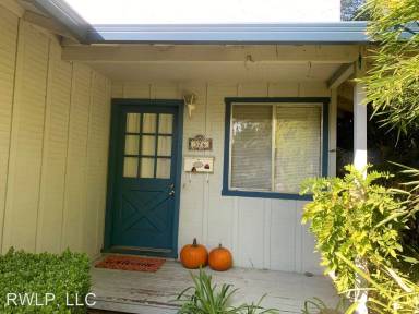 Main picture of 376 Northumberland Ave