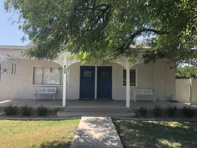 Main picture of 455 E 1st Ave