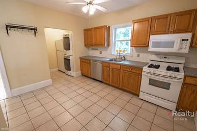 Main picture of 28 Cameron Ave