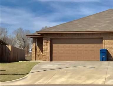 Main picture of 699 NE 20th Ter
