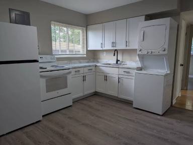 Main picture of 6012 Madison Ave