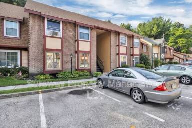Main picture of 66 Chelsea Cir