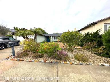 Main picture of 1659 Olmeda St