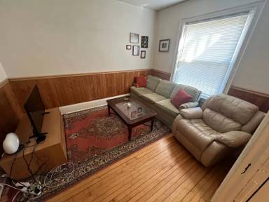 Main picture of 2841-41B N Booth St