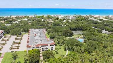 Main picture of 5601 Highway A1A