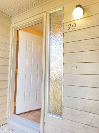 Main picture of 2629 Lincoln Way