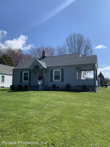Main picture of 534 N Buhl Farm Dr