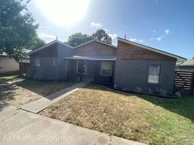 Main picture of 1503 Pine Ridge Dr