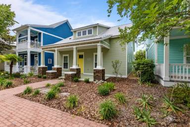 Main picture of 5005 NW 11th Pl